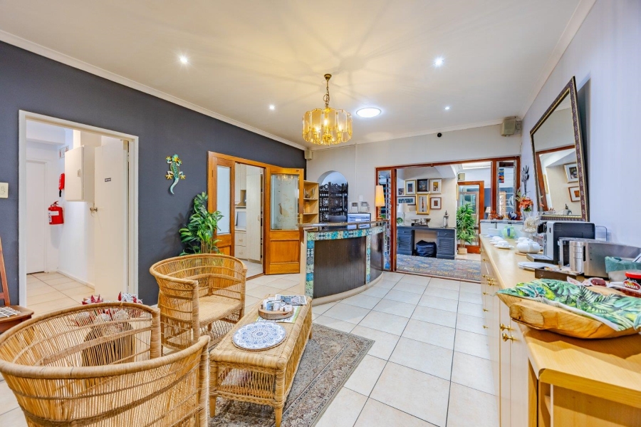 9 Bedroom Property for Sale in Durbanville Western Cape